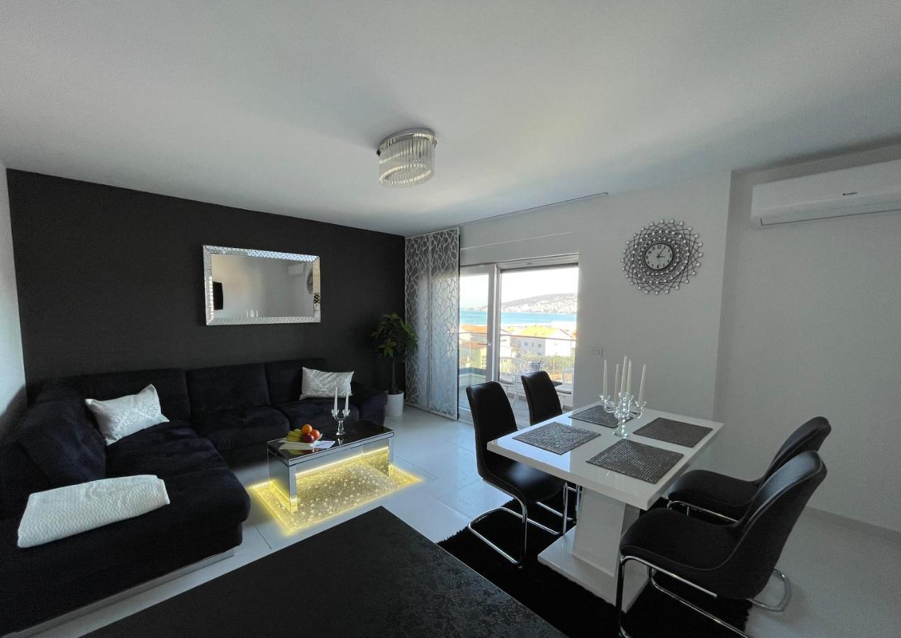 Sky Garden Trogir Apartamento Exterior foto