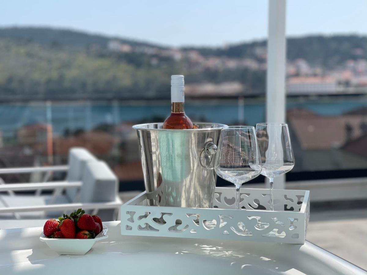 Sky Garden Trogir Apartamento Exterior foto