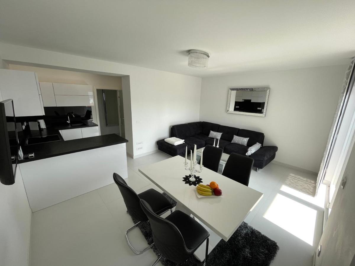 Sky Garden Trogir Apartamento Exterior foto