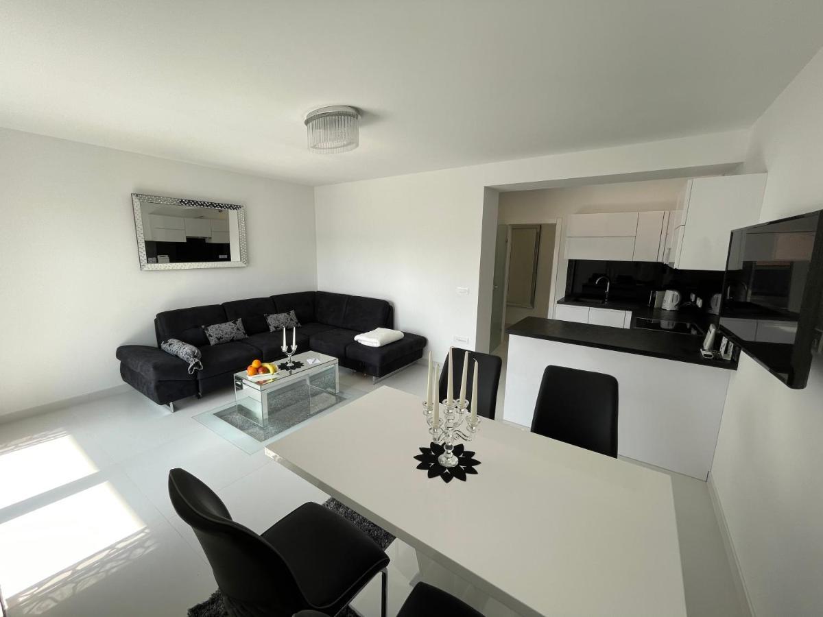 Sky Garden Trogir Apartamento Exterior foto