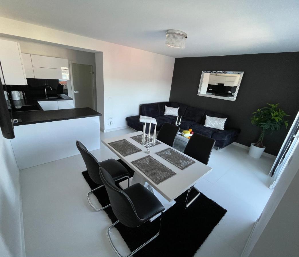 Sky Garden Trogir Apartamento Exterior foto