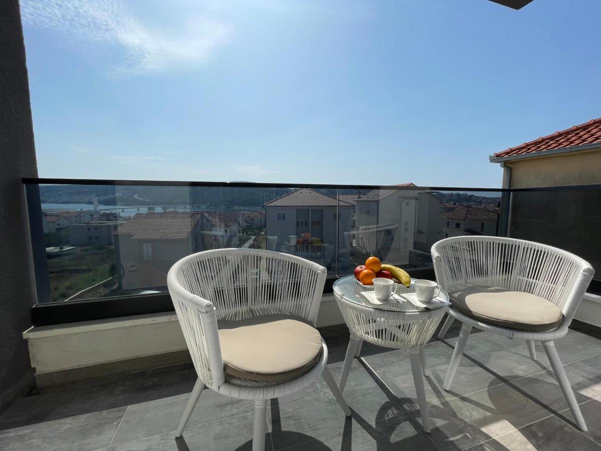 Sky Garden Trogir Apartamento Exterior foto