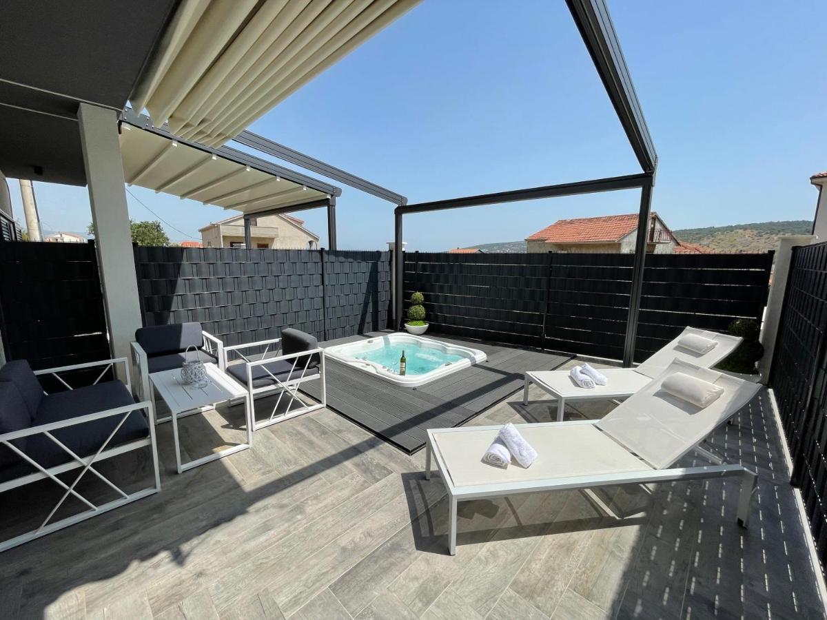 Sky Garden Trogir Apartamento Exterior foto
